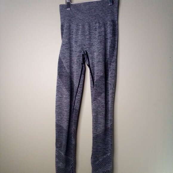 Pink Victoria's Secret Leggings Women XS Seamless Ankle Cropped Mesh Gray - Picture 1 of 15